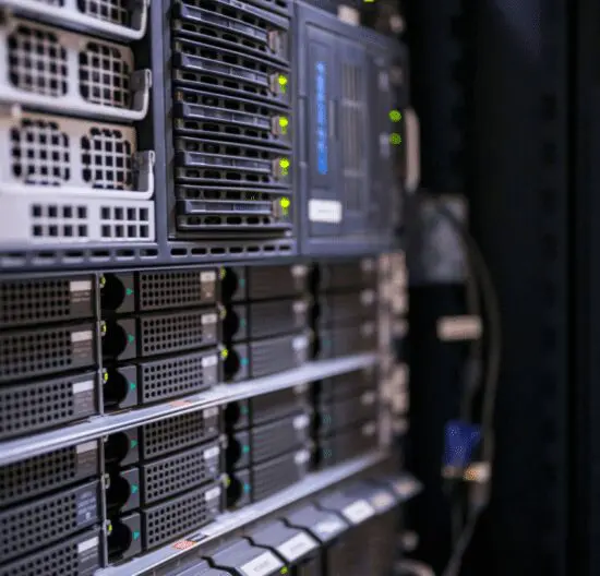 HPE 存储支持和维护 1 存储 HPE